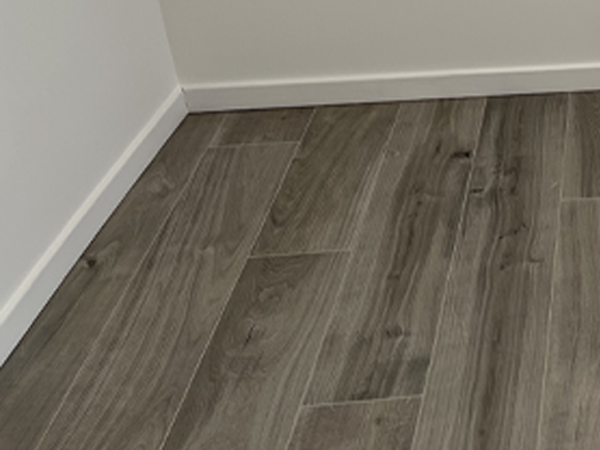 The internal wood effect laninate flooring