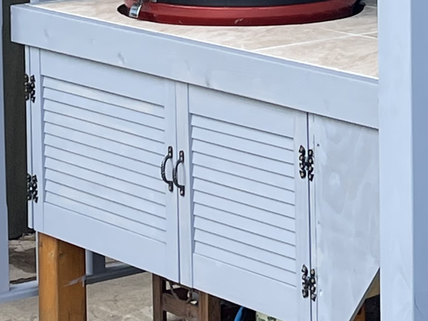 A close up of the under unit cupboard